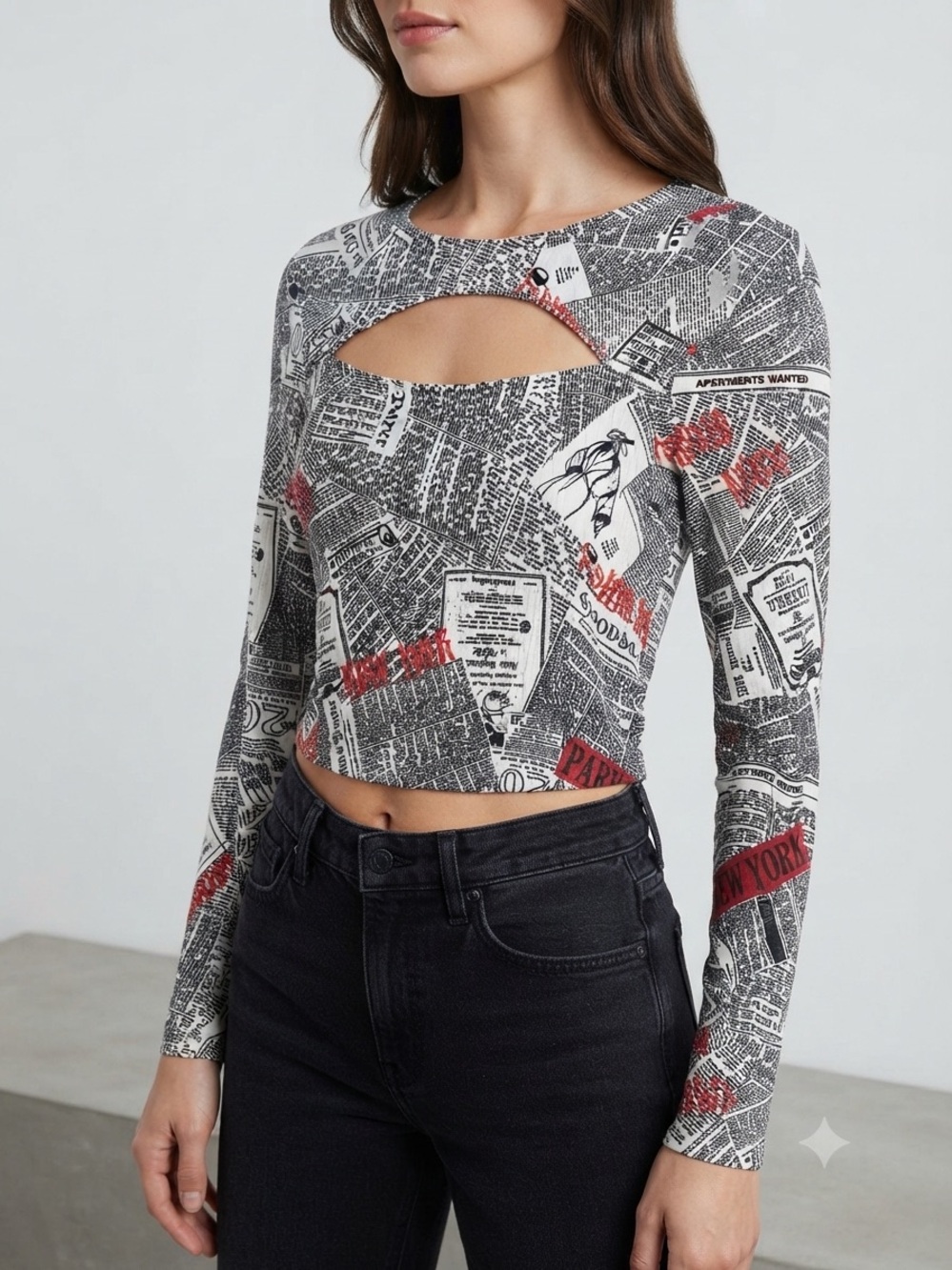 NWT No Comment NY*LA Newspaper Print Long Sleeve Cutout Crop Top Size L